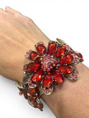 VINTAGE Red Floral Crystal Statement Claw Bracelet